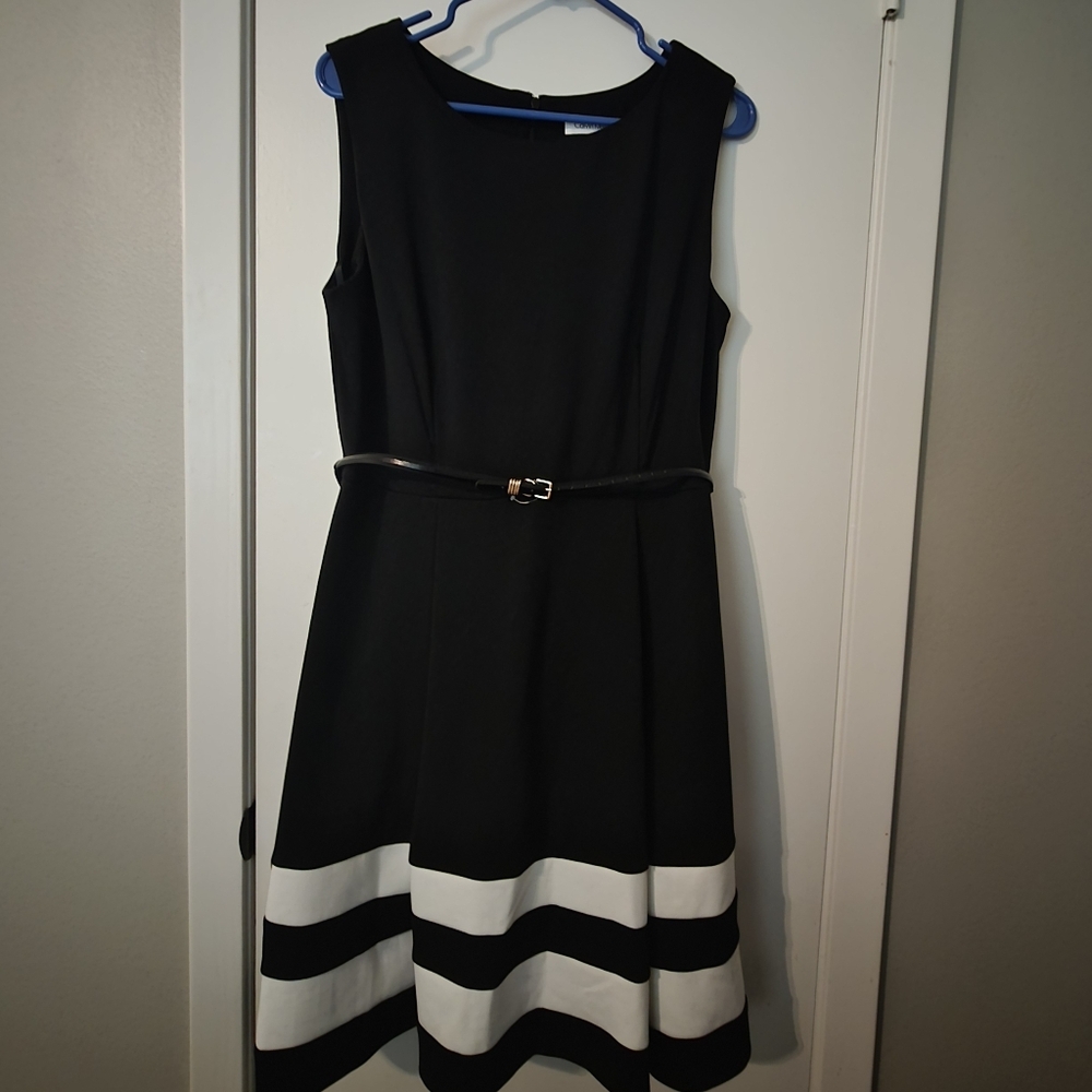 NWT Calvin Klein 12